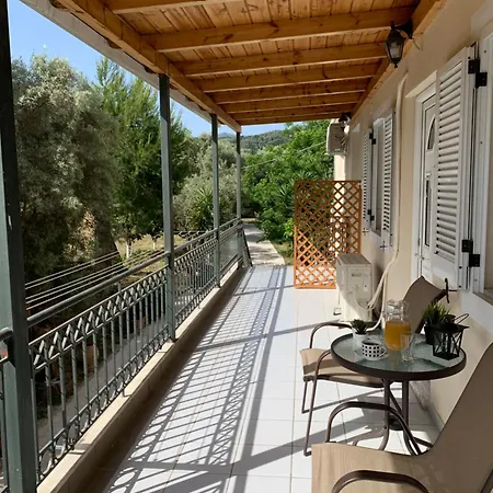 Olive Tree Apartment *