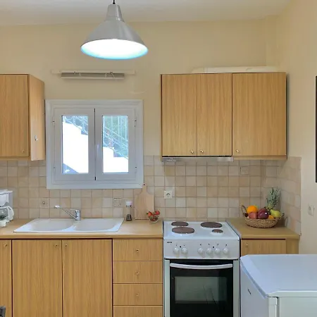 Olive Tree Apartment *